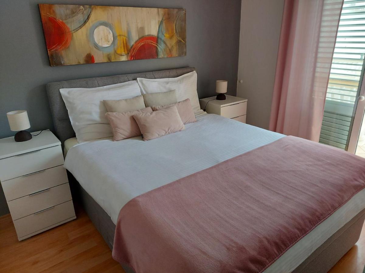 Ferienwohnung Apartman Larisa Kampor Exterior foto